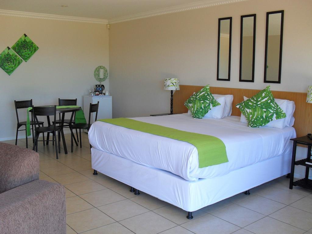 8 Royal Palm B&B Umhlanga Rocks Стая снимка